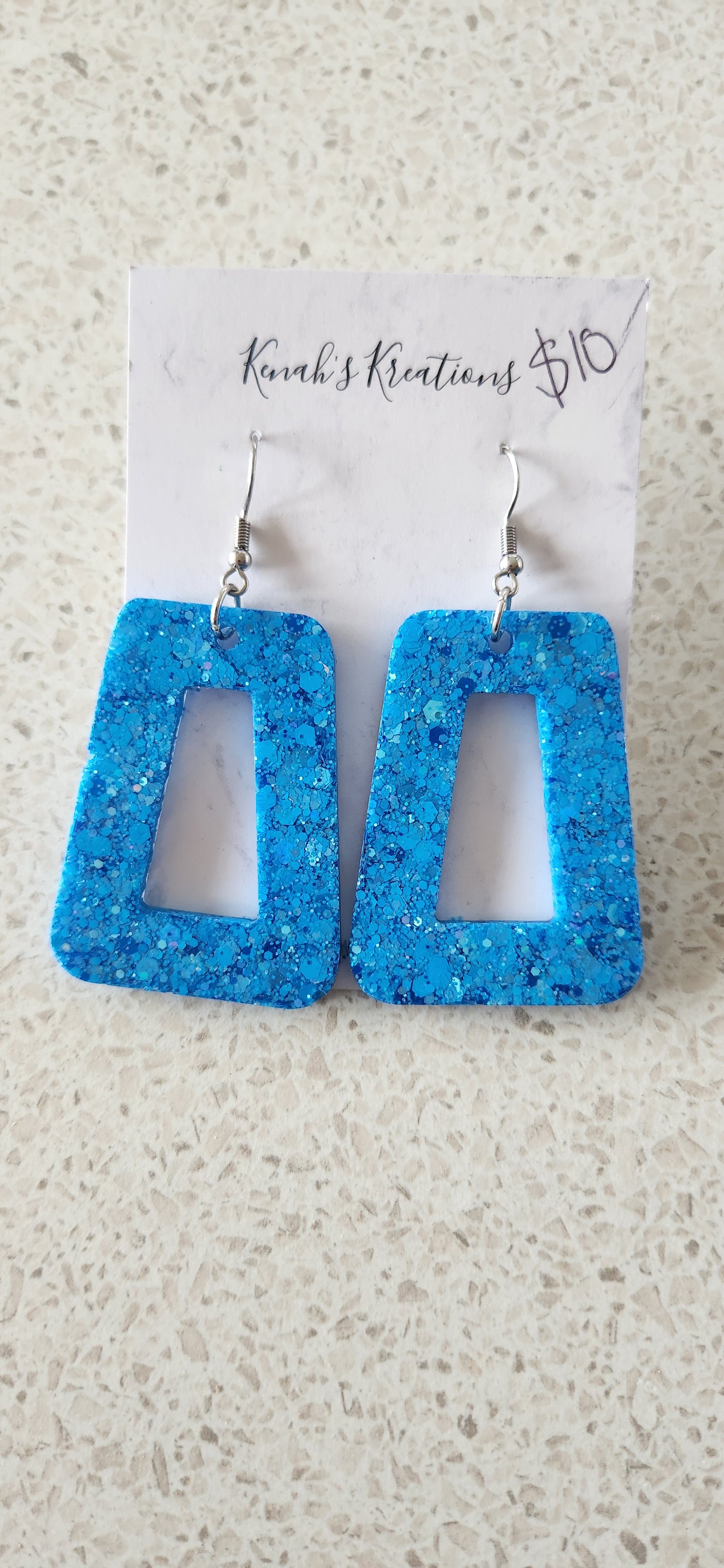 $10 Earrings