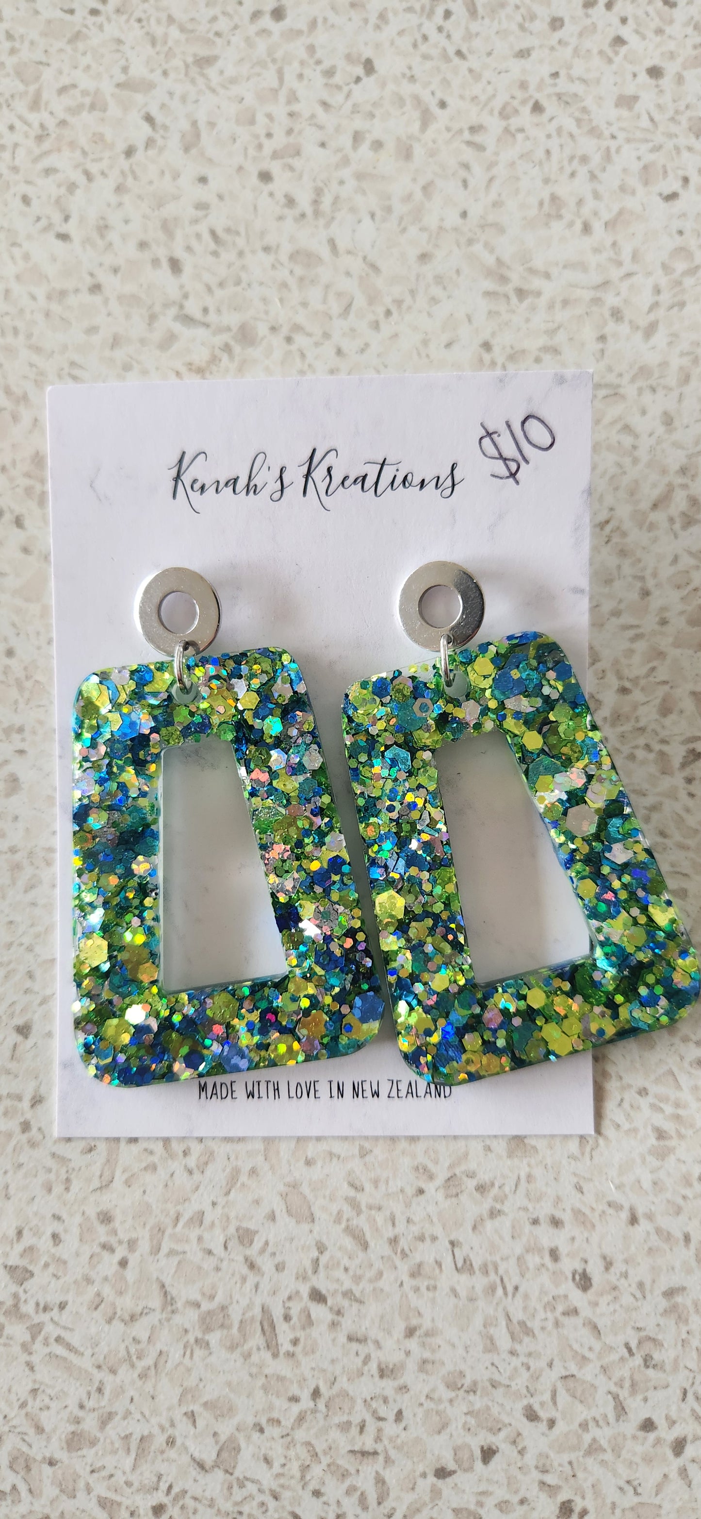 $10 Earrings